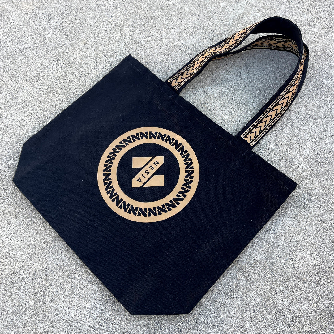 Nesia Originals Black shoulder tote bag with brown islander patterns